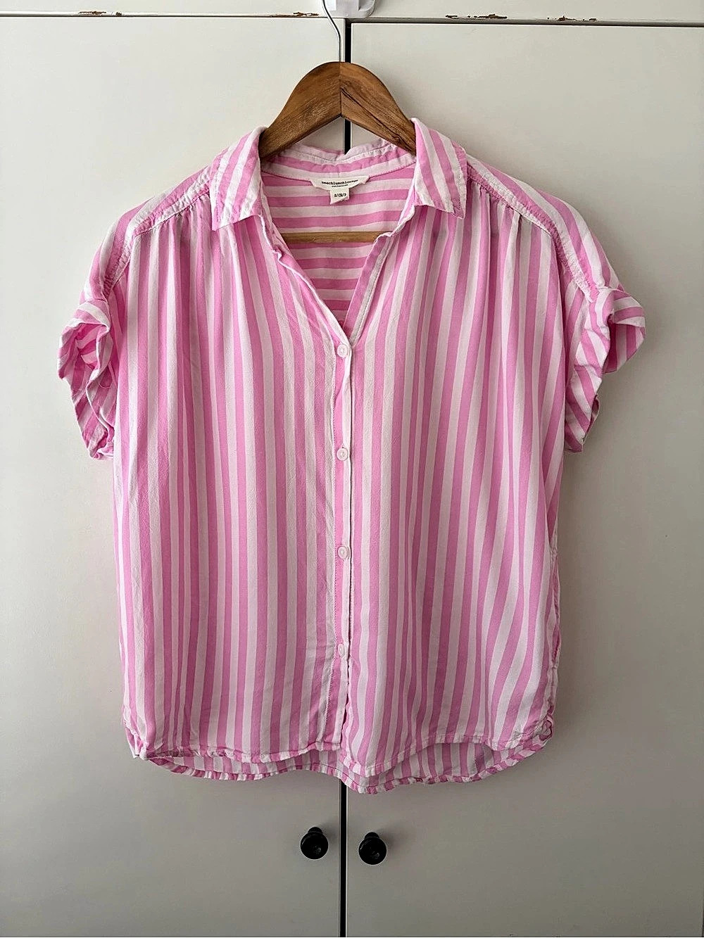 beachlunchlounge Kenzie Stripe Short Sleeve Button-Up Shirt Pink & White Small